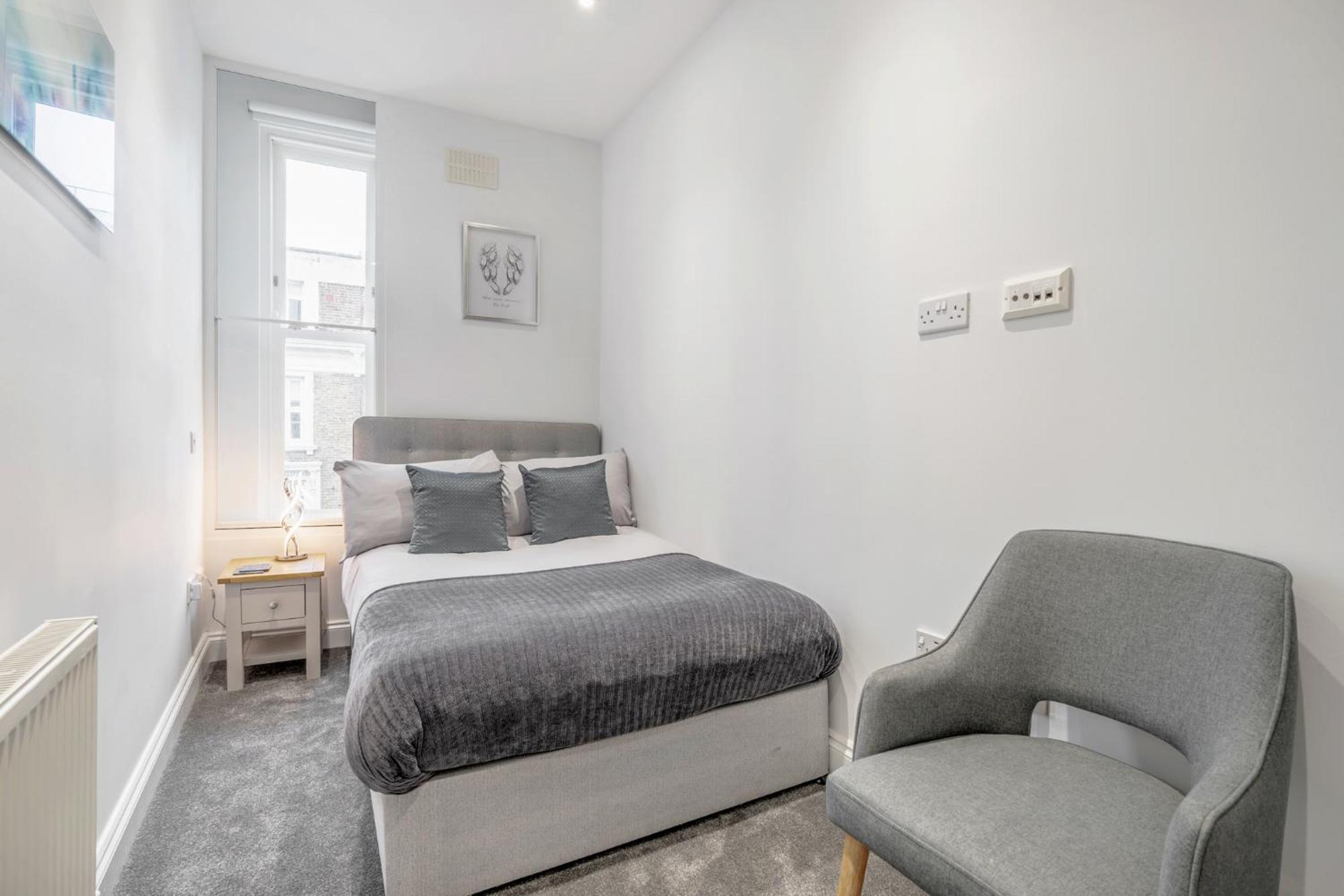 Bright & Modern 2-Bed Notting Hill Apartment ลอนดอน ภายนอก รูปภาพ